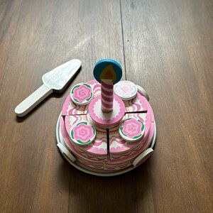 Melissa & Doug Wooden Triple-Layer Party Cake Play Food Set for Preschoolers